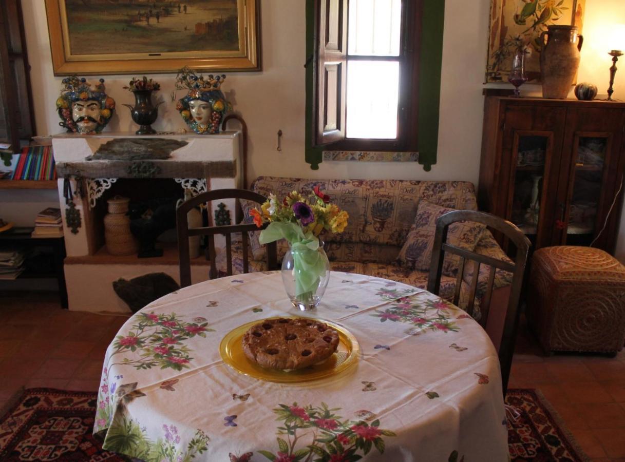 קסטלוצו Il Corbezzolo Suite Appartament מראה חיצוני תמונה