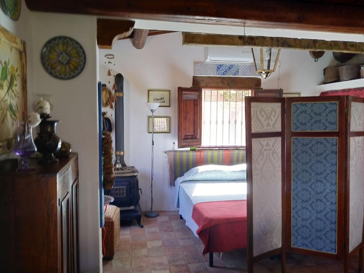 קסטלוצו Il Corbezzolo Suite Appartament מראה חיצוני תמונה